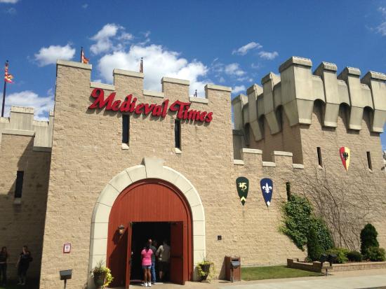 Medieval Times Dinner and Tournament